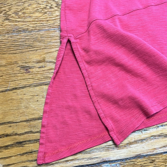 J. Jill Pima Dipped Hem style tunic top. Red. Short sleeve. Size Large. - Picture 6 of 10